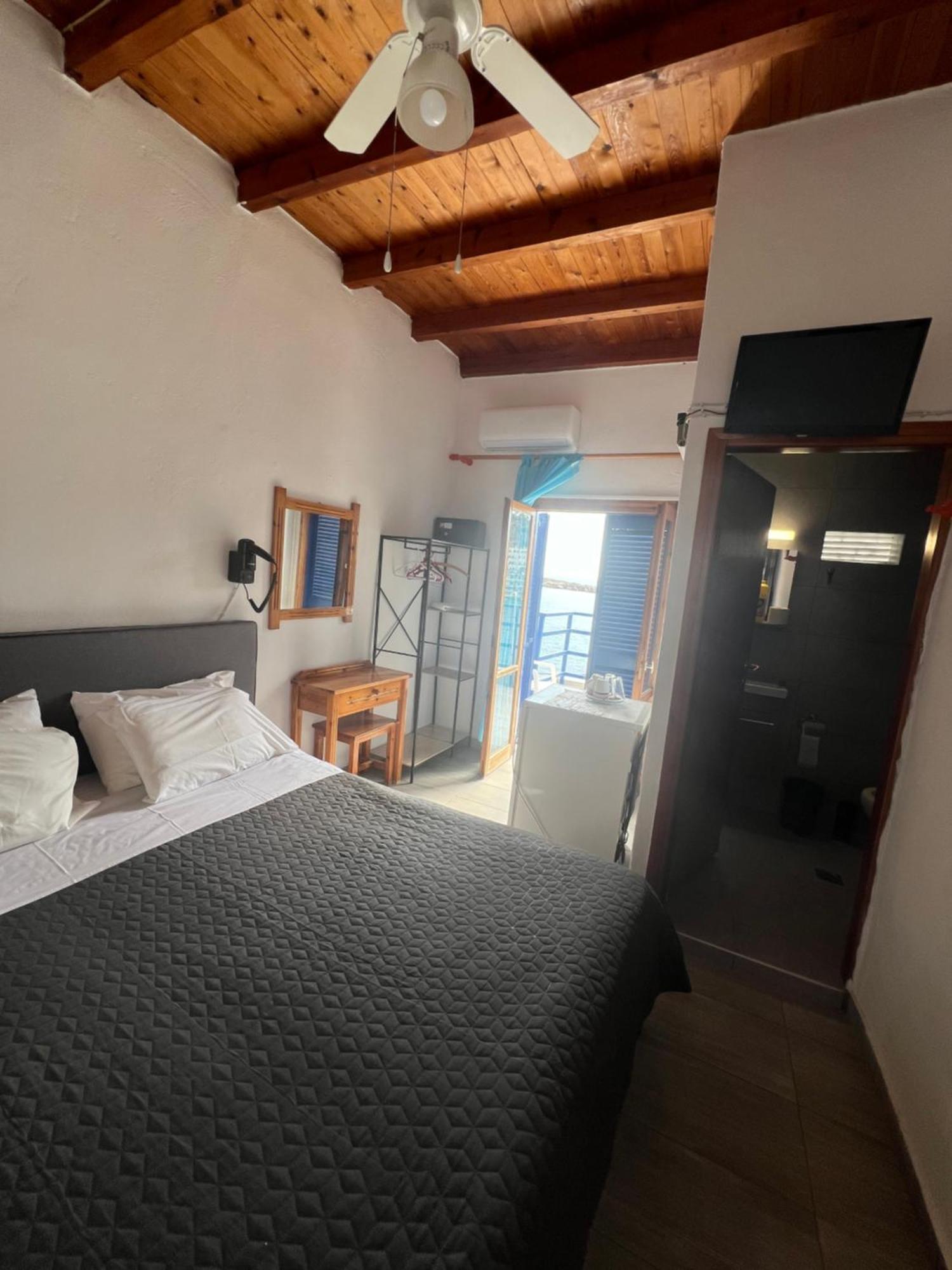 Scirocco Rooms Loutro Eksteriør billede