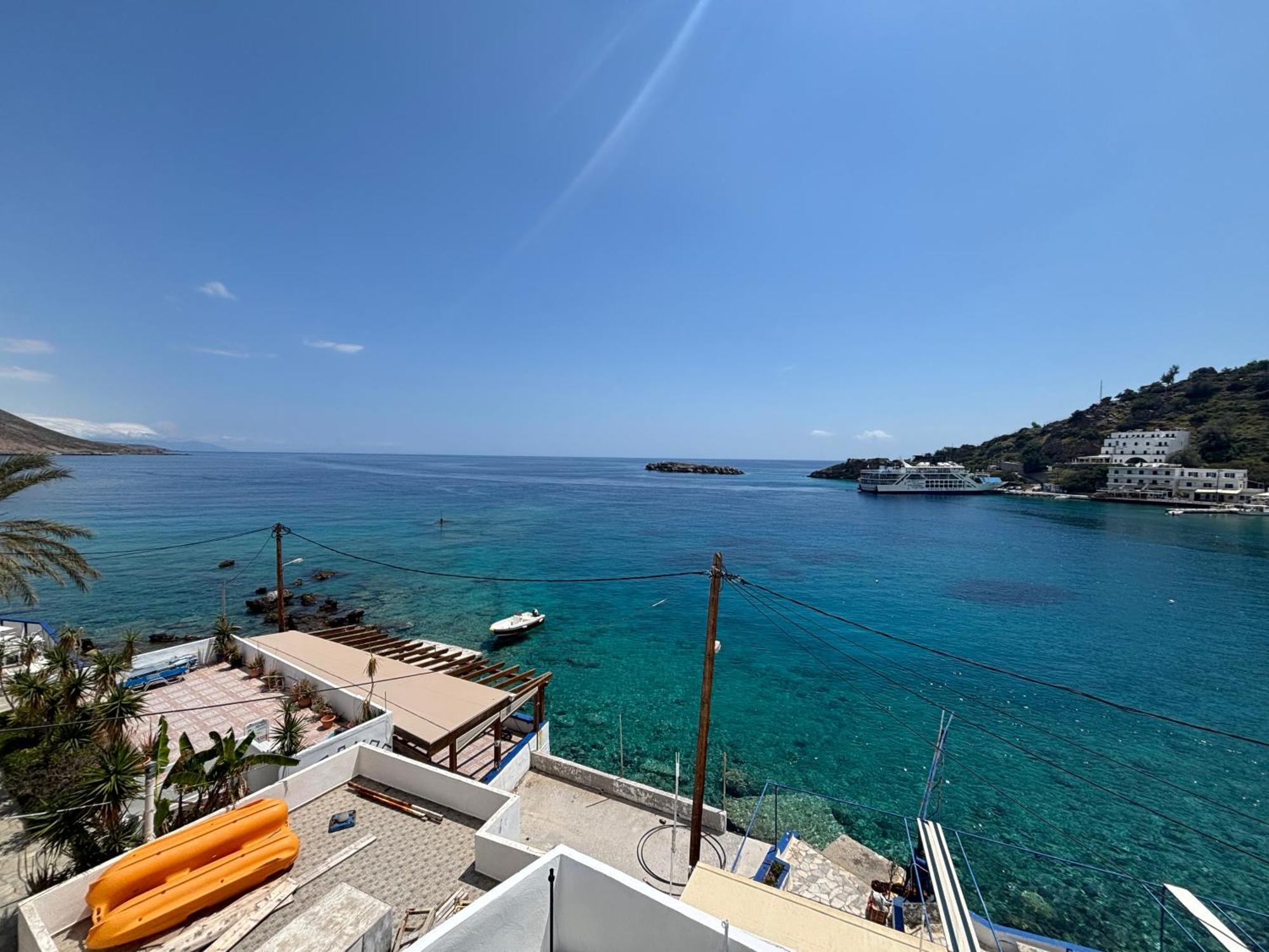 Scirocco Rooms Loutro Eksteriør billede