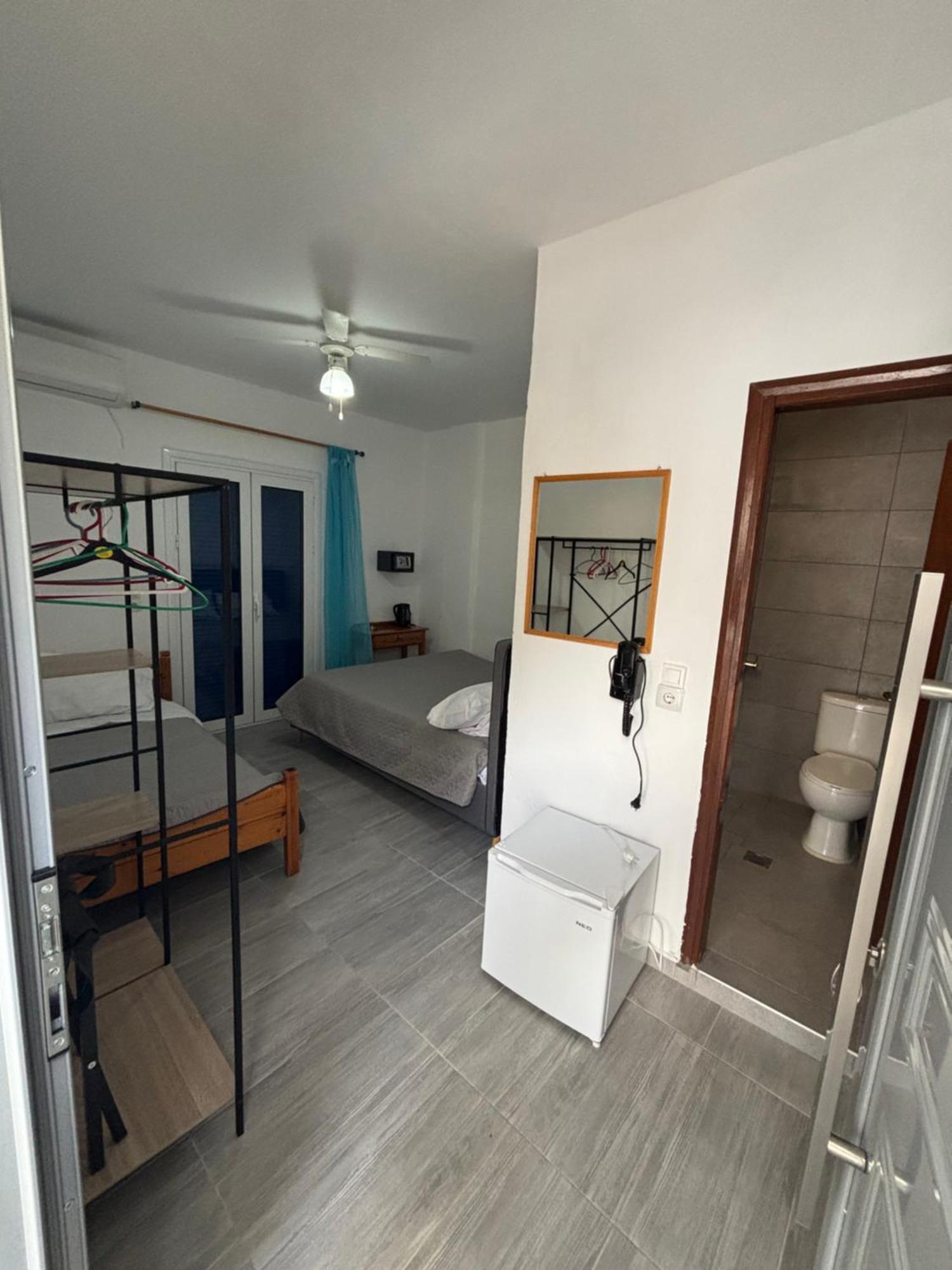 Scirocco Rooms Loutro Eksteriør billede