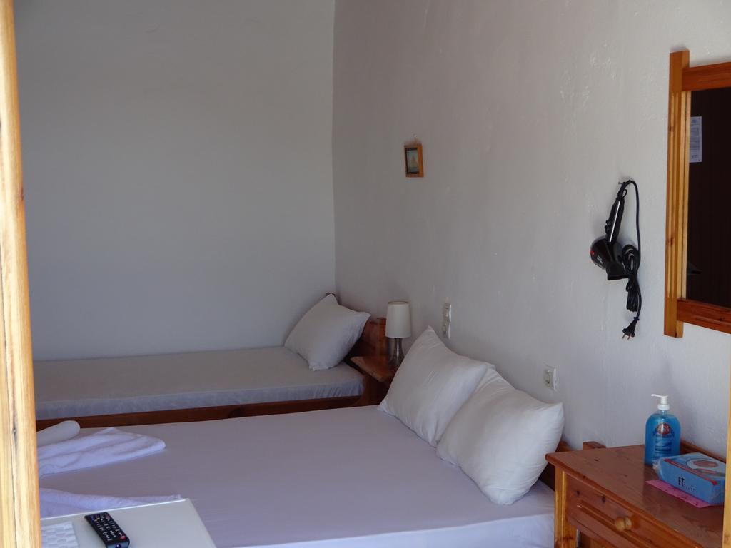 Scirocco Rooms Loutro Eksteriør billede