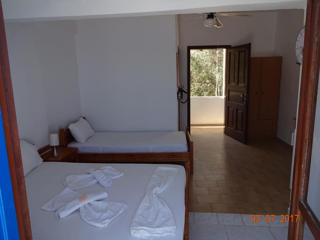 Scirocco Rooms Loutro Eksteriør billede