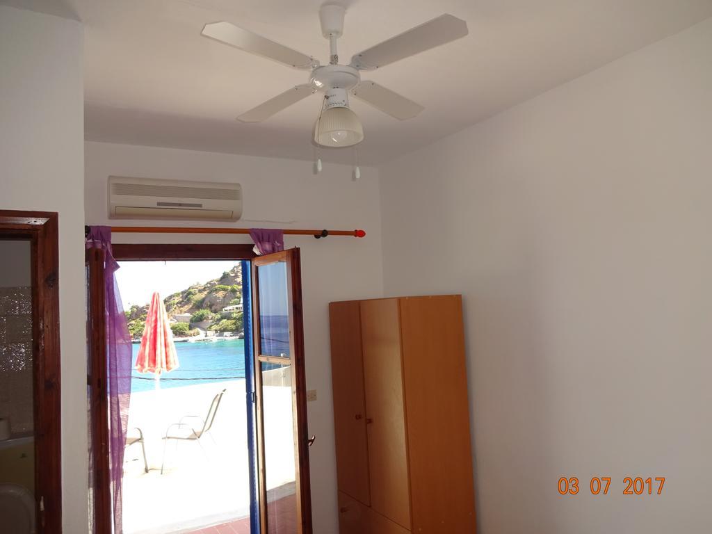 Scirocco Rooms Loutro Eksteriør billede